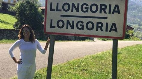 E­v­a­ ­L­o­n­g­o­r­i­a­­d­a­n­ ­i­l­g­i­n­ç­ ­p­a­y­l­a­ş­ı­m­